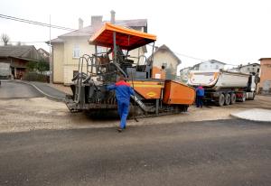 ASFALTIRANJE KROŽIŠČA ŽAJFNICA 02 FOTO LJUBO VUKELIČ